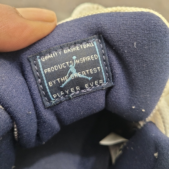 **SOLD** Air Jordan XI "Win Like 82" - Picture 7 of 9